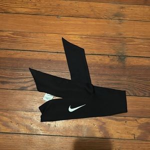NIKE HEAD BAND